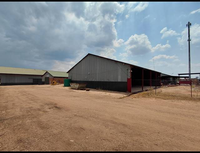4,367M² WORKSHOP FOR SALE IN TRIM PARK
